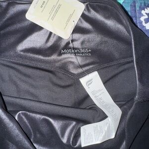 Fabletics Motion365+ Black Shine Shorts NWT